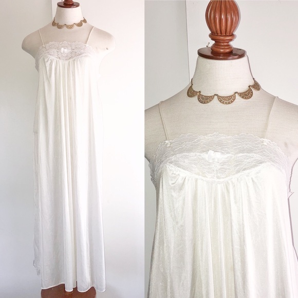 Vintage Other - Vtg Long Nightgown Nylon Spaghetti Straps Flowers